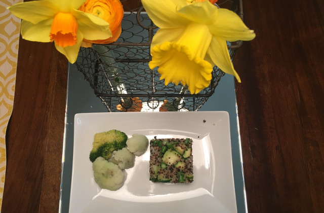 Quinoa con verdure primaverili